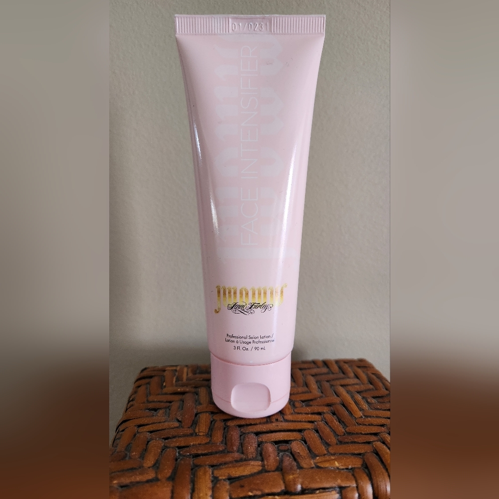 JWOWW Face intensifier